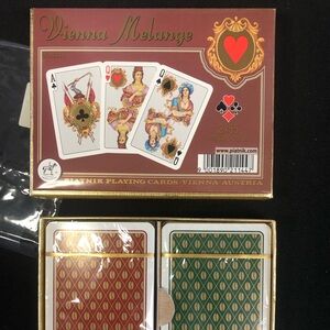 New Cards Austria Vienna Melange Double Playing Cards Gilded Case Red & Green